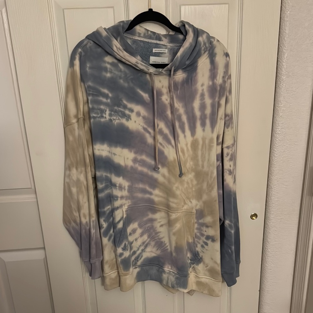 AMERICAN EAGLE Tie-Dye Hoodie in Blue and Beige